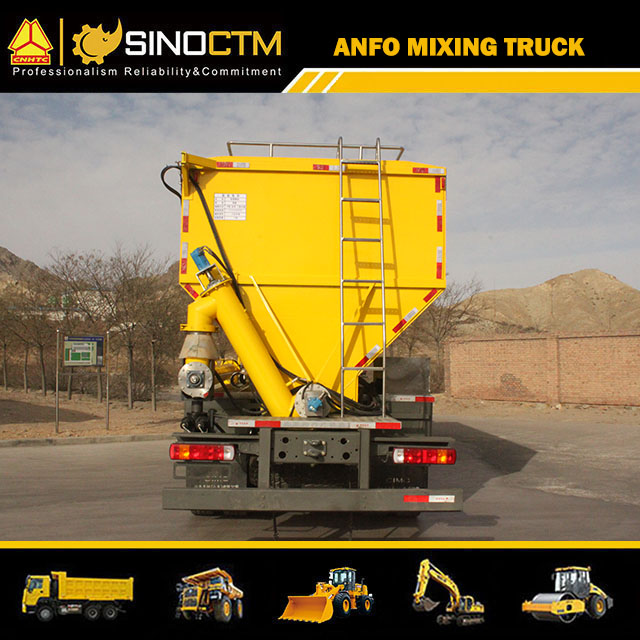 HOWO Porous granular  ANFO explosive site mixing and charging truck