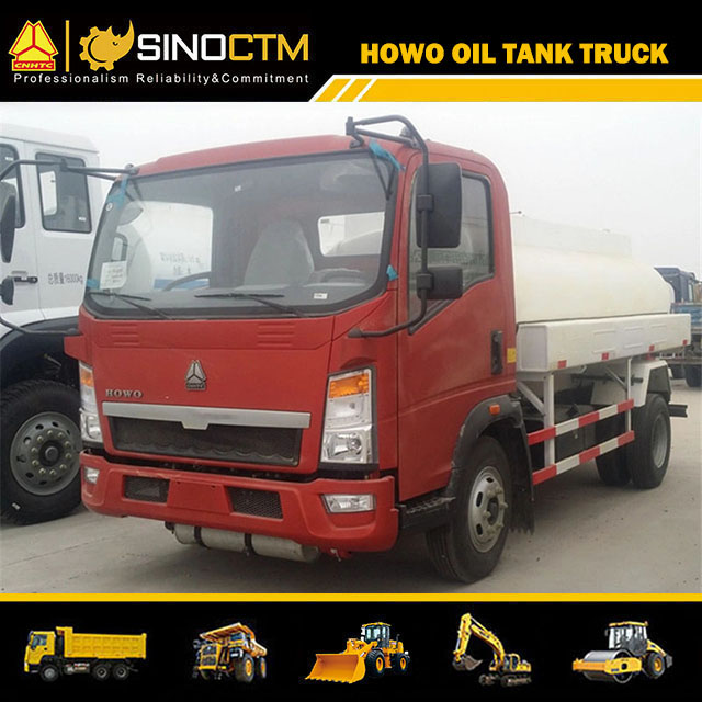 SINOTRUK HOWO 4X2 Light Fuel Tank Truck 6cbm