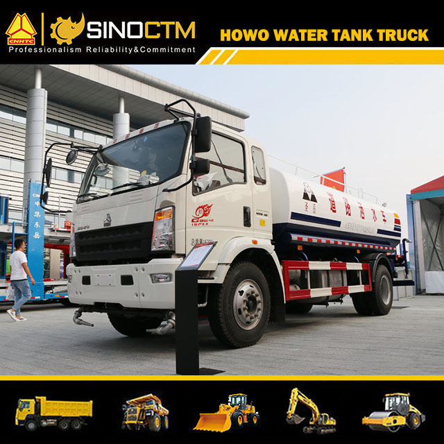 HOWO 4X2 Light Water Tank Truck 7cbm