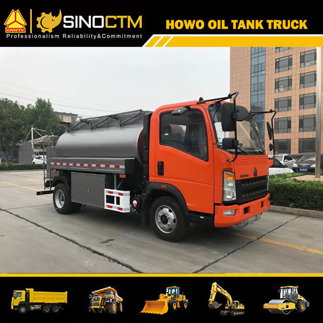 SINOTRUK HOWO 4X2 Light Fuel Tank Truck 6cbm