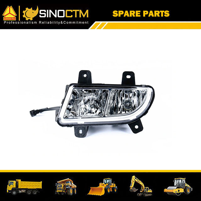 Sinotruk HOWO Truck Spare Parts Front Combination Lamp