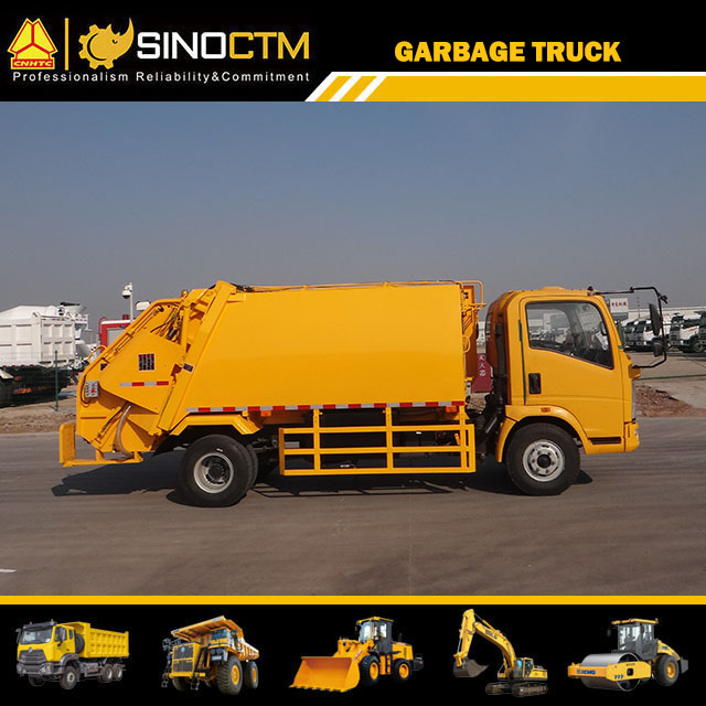 Hydraulic Fuel Tank Truck For Garbage With Tool Box