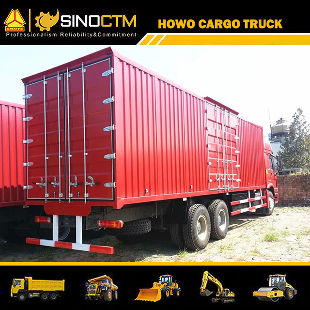 SINOTRUK HOWO 6X4 Van Cargo Truck 30ft