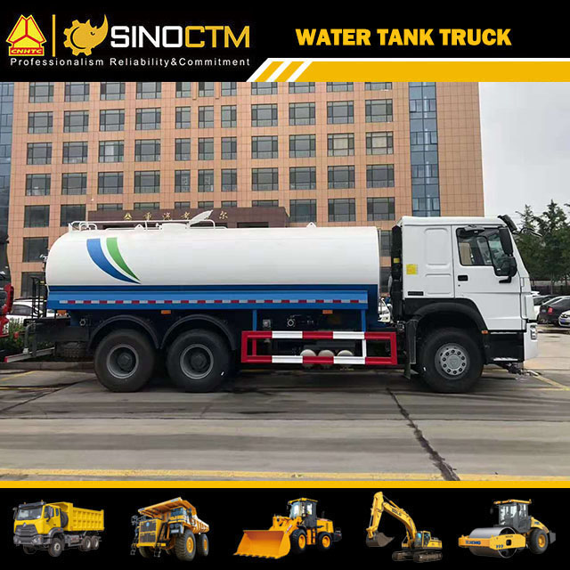 Stainless Steel Water Tank Truck For Road With Sprinkling