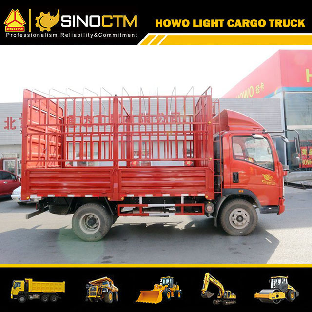 SINOTRUK HOWO 4X2 Stake Cargo Truck 5T