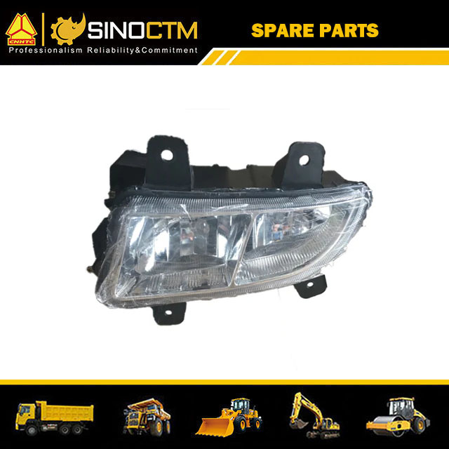 Sinotruk HOWO Truck Spare Parts Front Combination Lamp