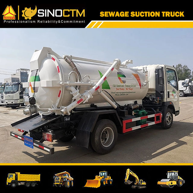 SINOTRUK HOWO Light Sewage Suction Garbage Truck 5CBM