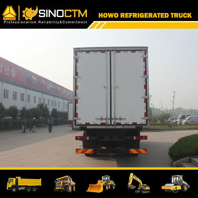 SINOTRUK HOWO 6X4 Refrigerated Truck 23ft