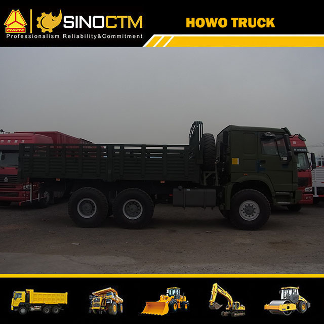 SINOTRUK HOWO Troops Carrier Truck 6x6 ZZ2257N4357