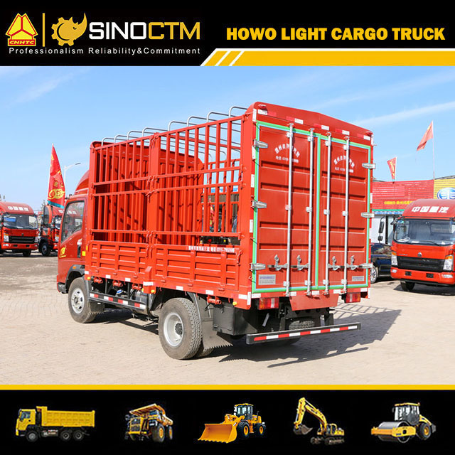 SINOTRUK HOWO 4X2 Stake Cargo Truck 14FT