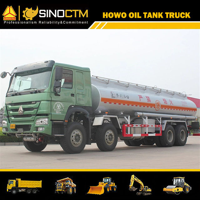 SINOTRUK HOWO 8X4 Fuel Tank Truck 30cbm