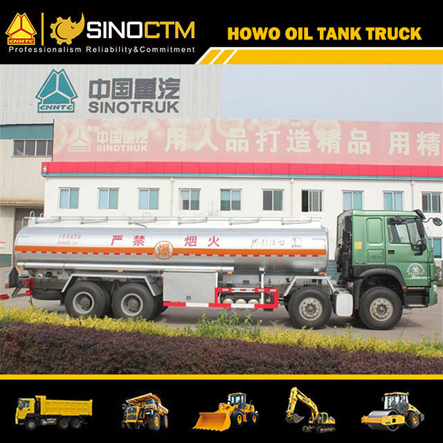 SINOTRUK HOWO 8X4 Fuel Tank Truck 30cbm