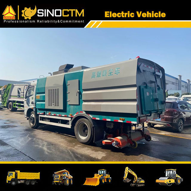 DONGFENG Electric Vacuum Sweeper Truck 5.5CBM