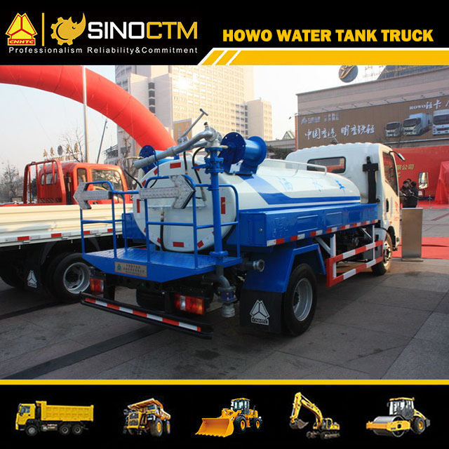 HOWO 4X2 Light Water Tank Truck 5cbm