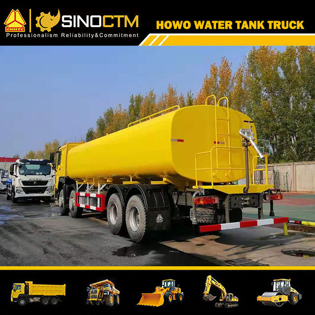 SINOTRUK HOWO 8X4 Water Tank Truck 30cbm